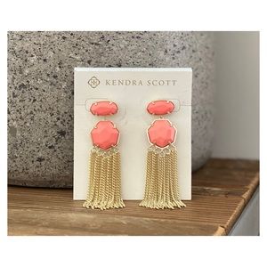 Kendra Scott • Gold + Coral Statement Earrings